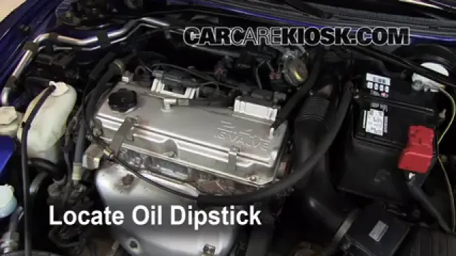 2005 Mitsubishi Eclipse Spyder GS 2.4L 4 Cyl. Huile Vérifier le niveau de l'huile